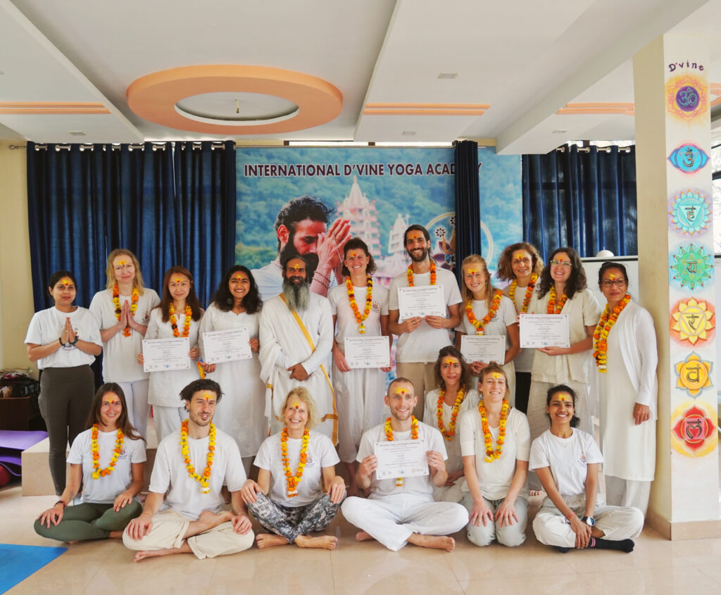 200 Hour Kundalini Yoga Teacher Training Course in Rishikesh - yujyate